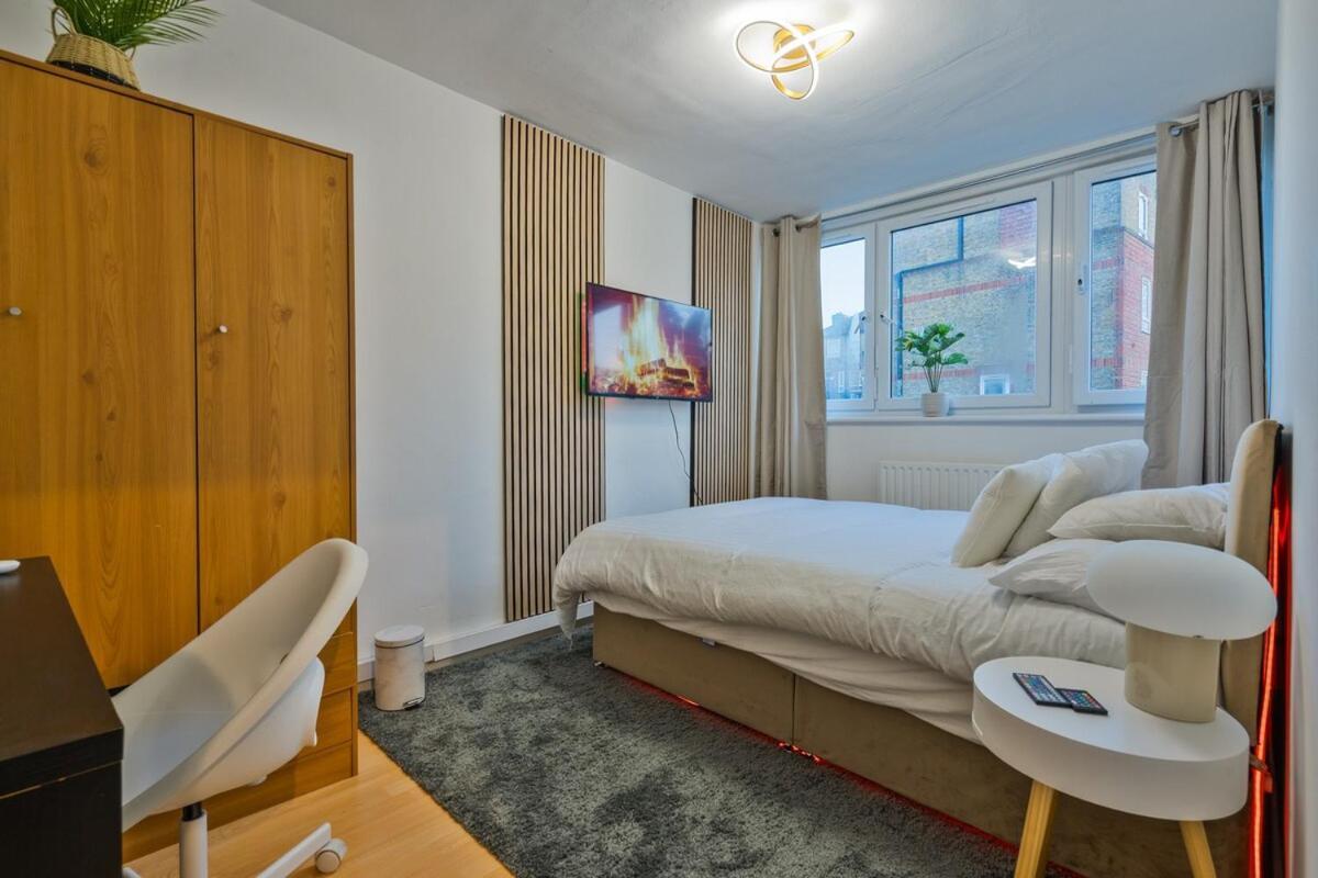 Appartamento 3 Bedroom Prime Location Near Canary Wharf Londra