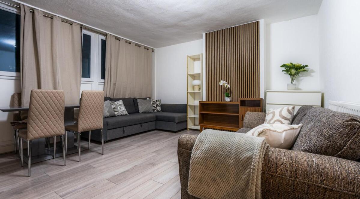3 Bedroom Prime Location Near Canary Wharf Appartamento